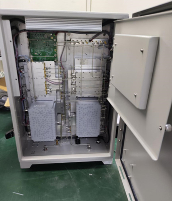acheter Bandes numériques de haute puissance sélective de 10 watts d'ingénierie Amplificateur de signal cellulaire 40dBm Répétiteur fabrication en ligne