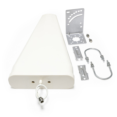 acheter Antenne périodique 700MHz de propulseur du signal 12dBi de rondin extérieur à 2700MHz fabrication en ligne